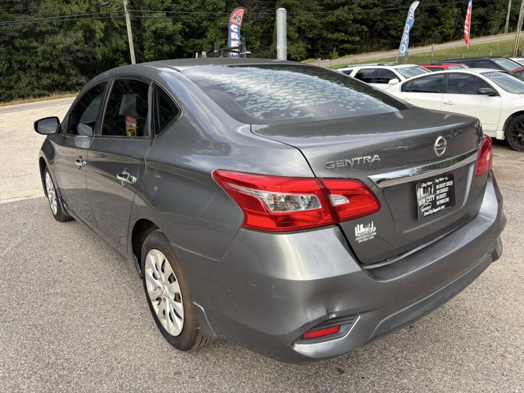 2017 Nissan Sentra Image 4