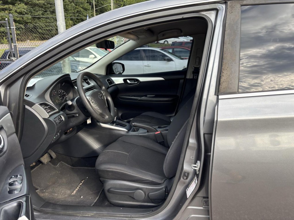 2017 Nissan Sentra Image 6