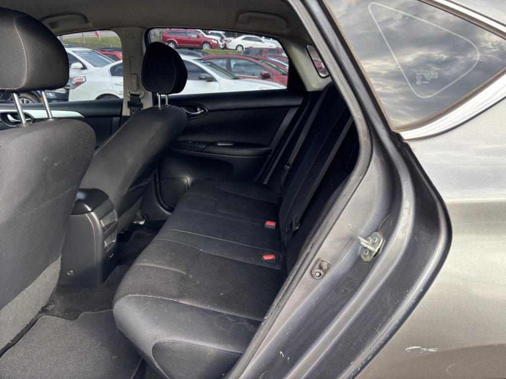 2017 Nissan Sentra Image 8