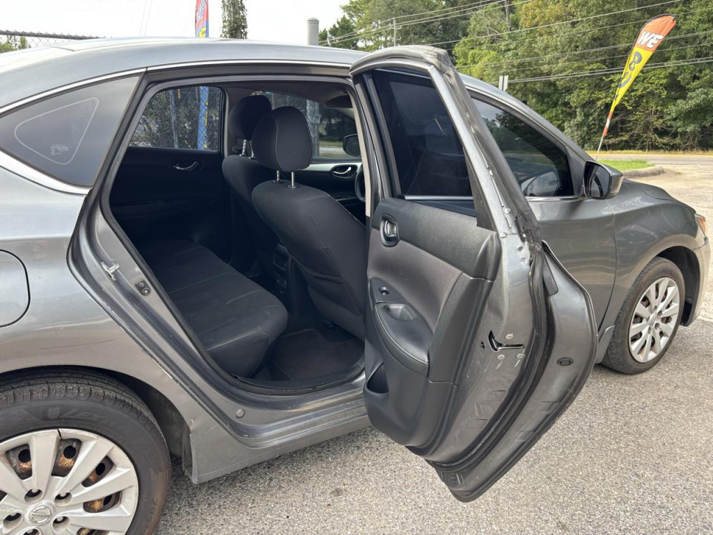 2017 Nissan Sentra Image 10