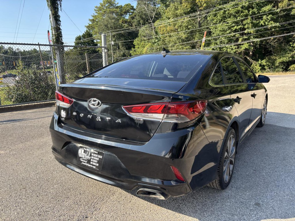 2018 Hyundai Sonata Image 3