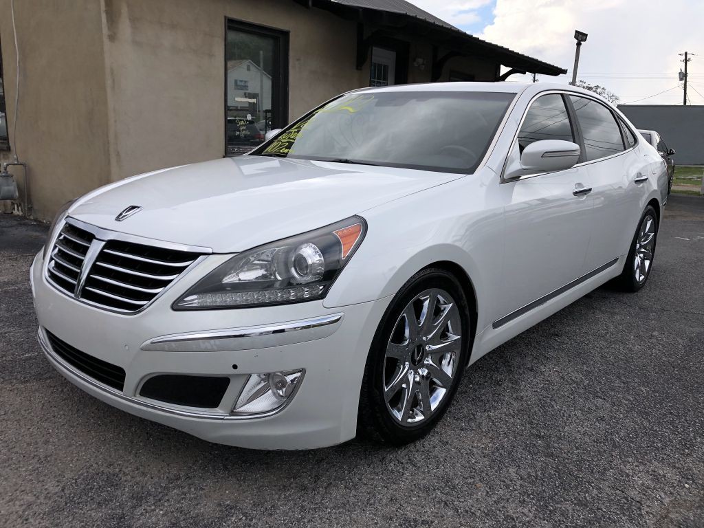 2012 Hyundai Equus Image 2