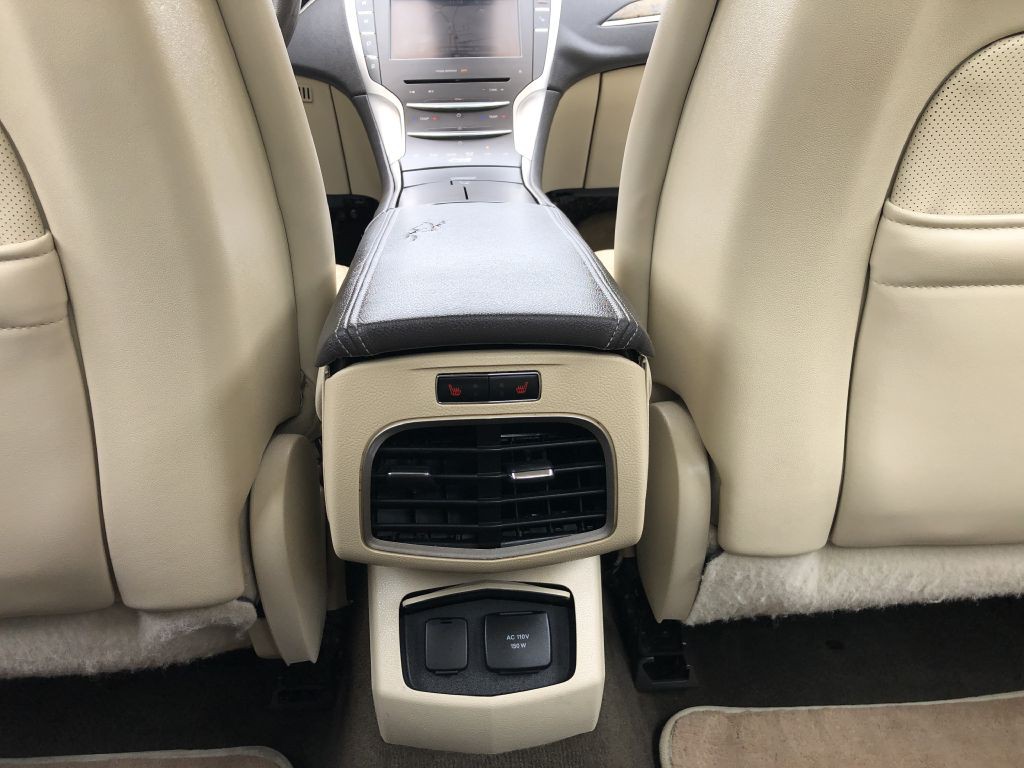 2013 Lincoln MKZ Image 22