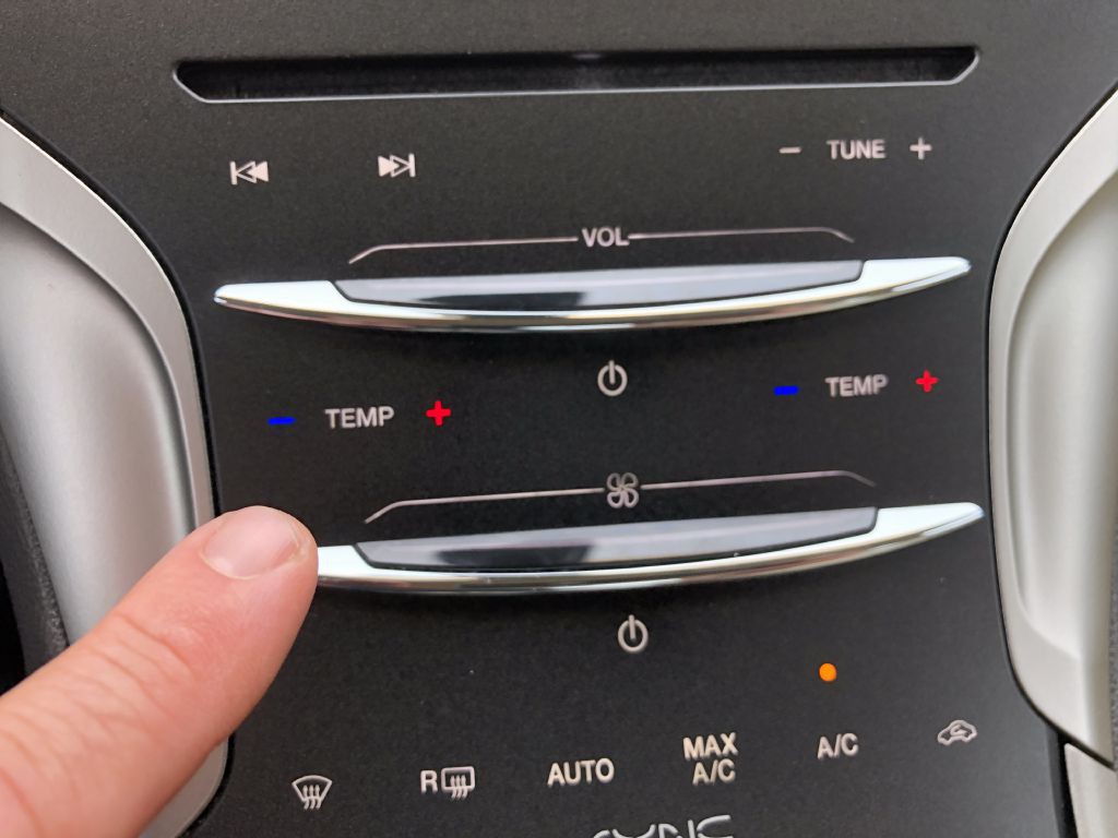 2013 Lincoln MKZ Image 33
