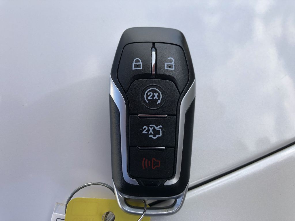 2013 Lincoln MKZ Image 39