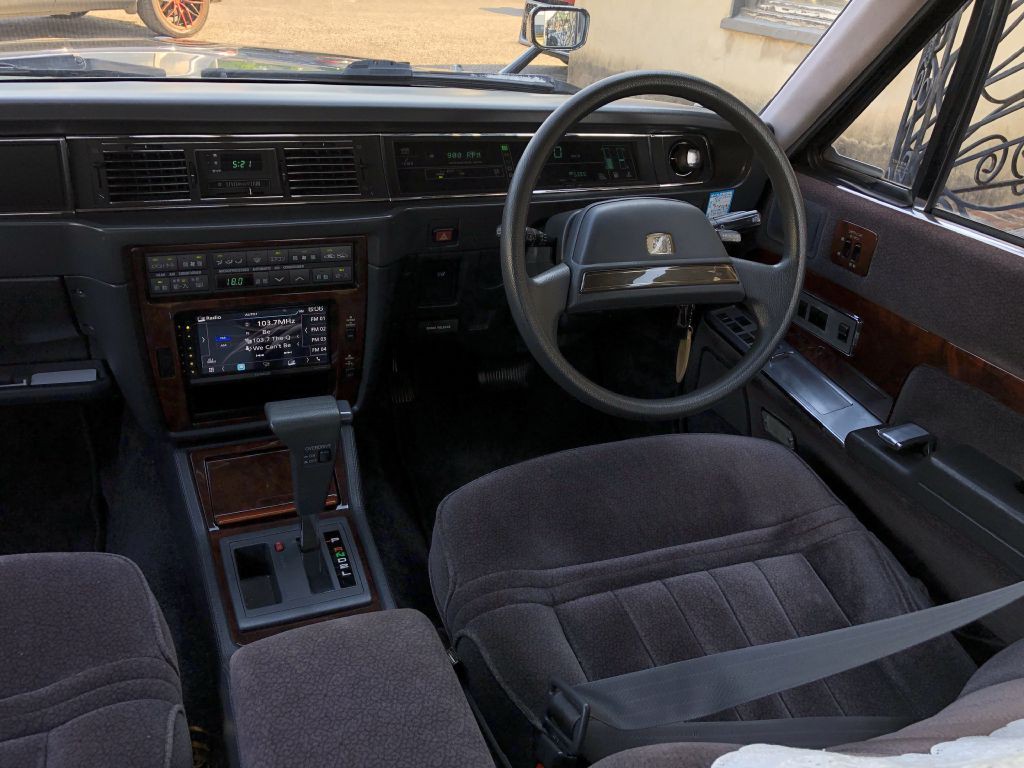 1991 Toyota Century Image 17