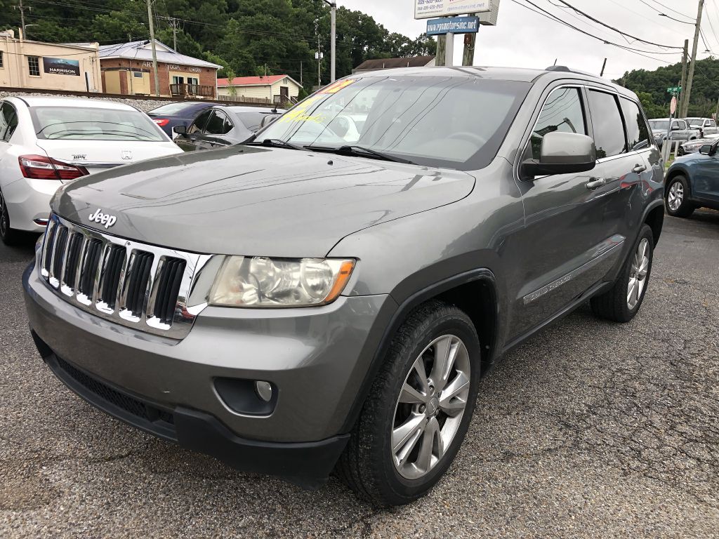 2012 Jeep Grand Cherokee Image 2