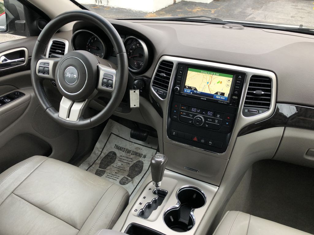 2012 Jeep Grand Cherokee Image 15