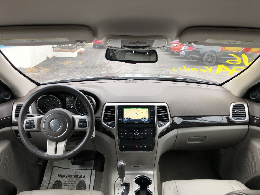 2012 Jeep Grand Cherokee Image 17