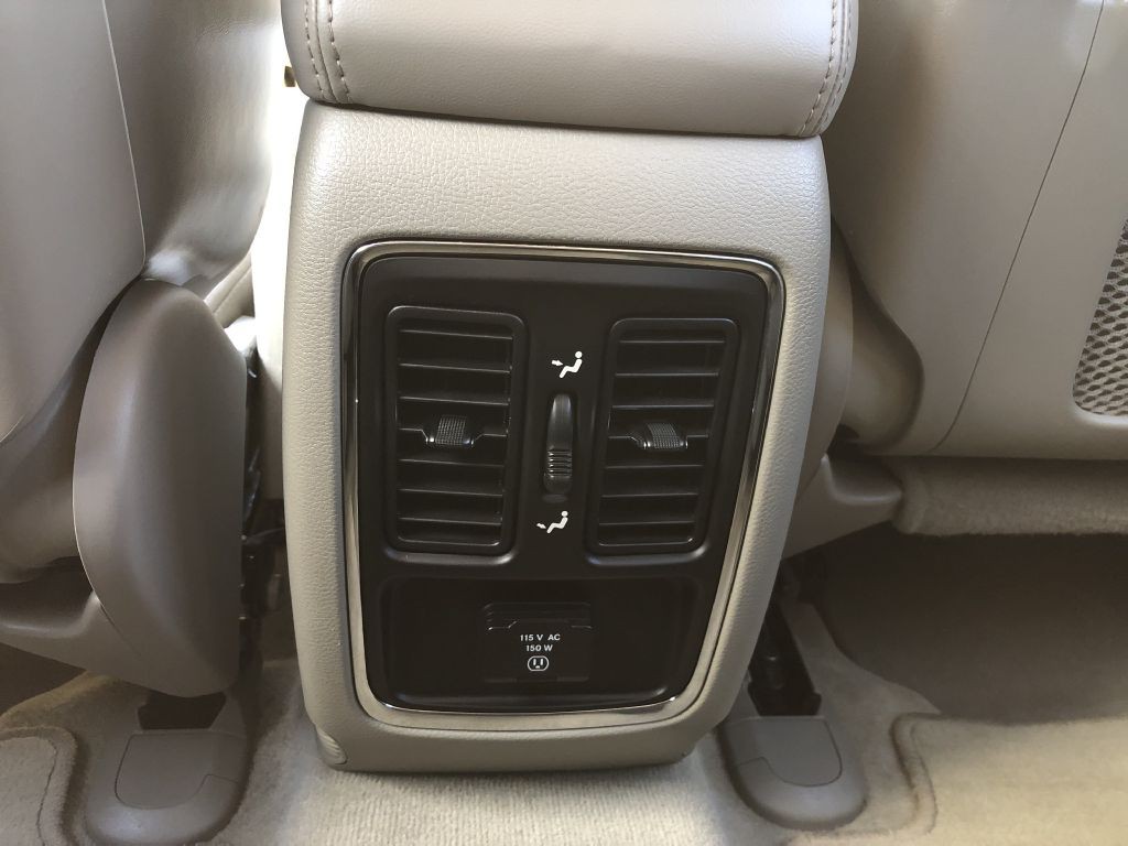 2012 Jeep Grand Cherokee Image 20