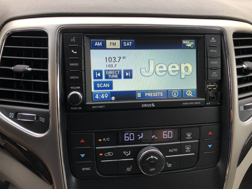 2012 Jeep Grand Cherokee Image 22