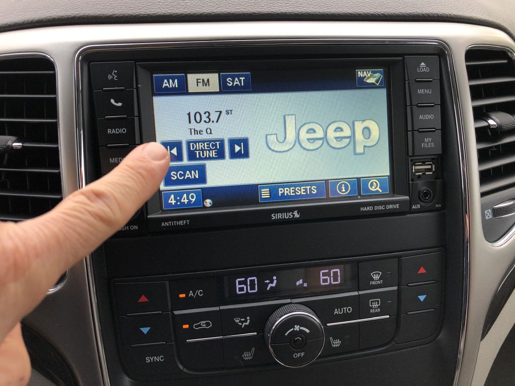 2012 Jeep Grand Cherokee Image 23