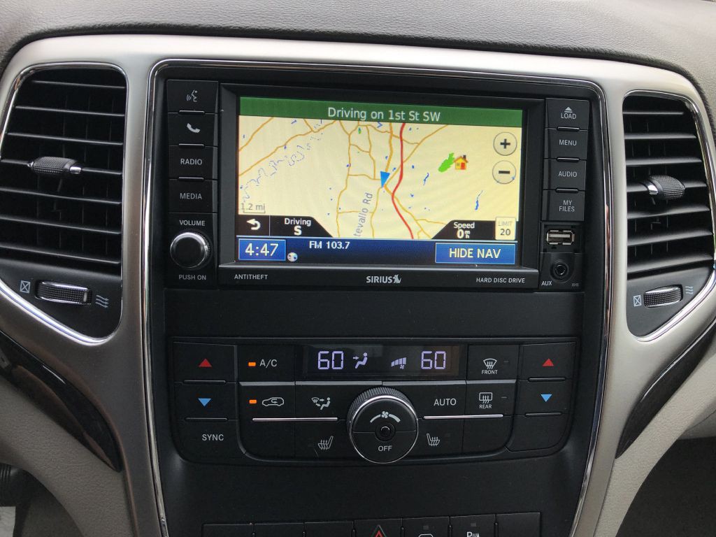 2012 Jeep Grand Cherokee Image 24