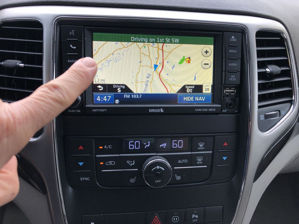 2012 Jeep Grand Cherokee Image 25