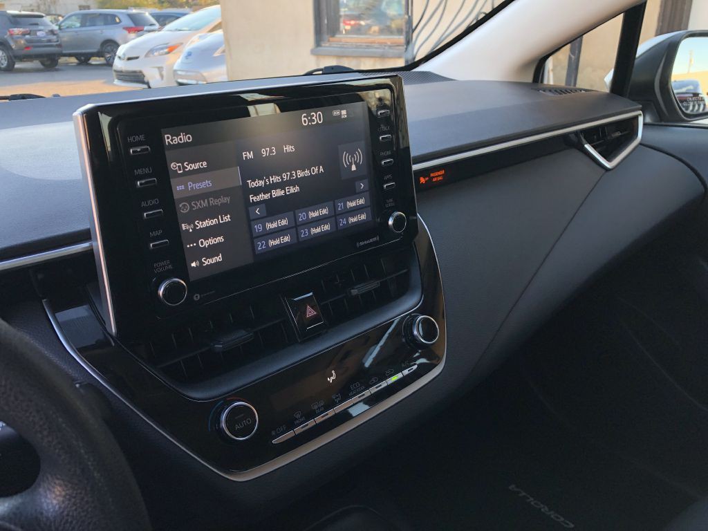 2021 Toyota Corolla Image 18