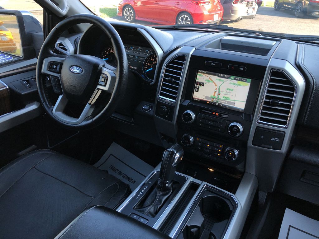 2015 Ford F-150 Image 24