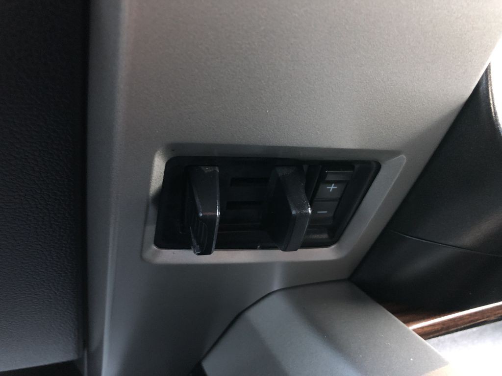 2015 Ford F-150 Image 35