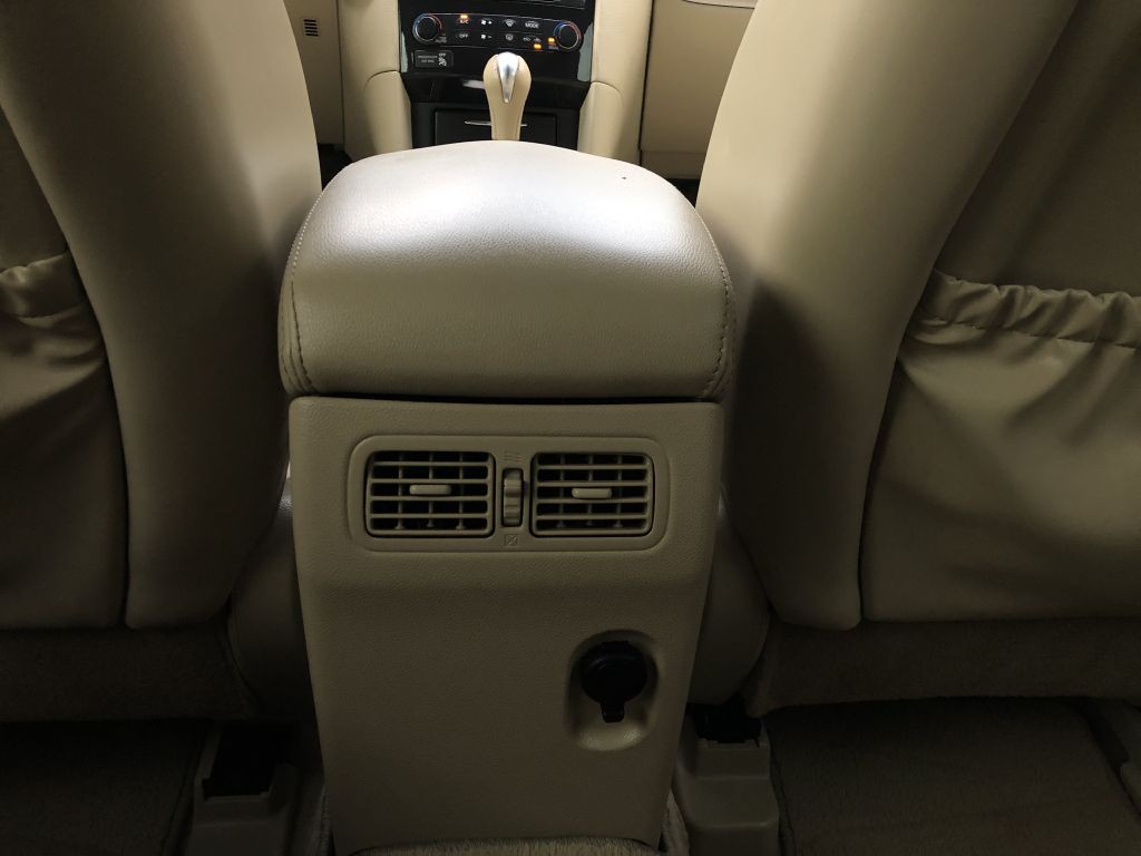 2011 INFINITI FX35 Image 23