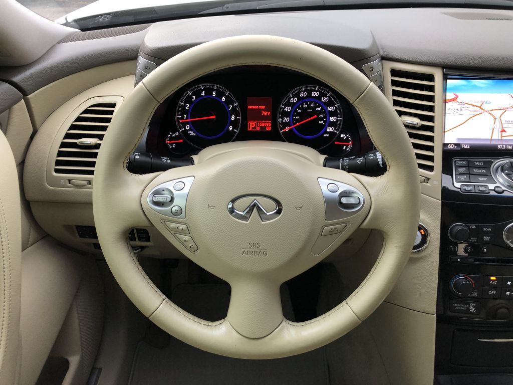 2011 INFINITI FX35 Image 41