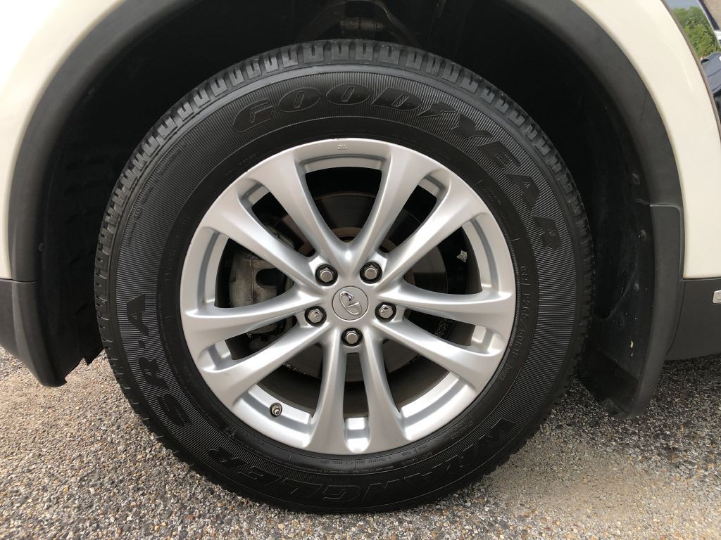 2011 INFINITI FX35 Image 44