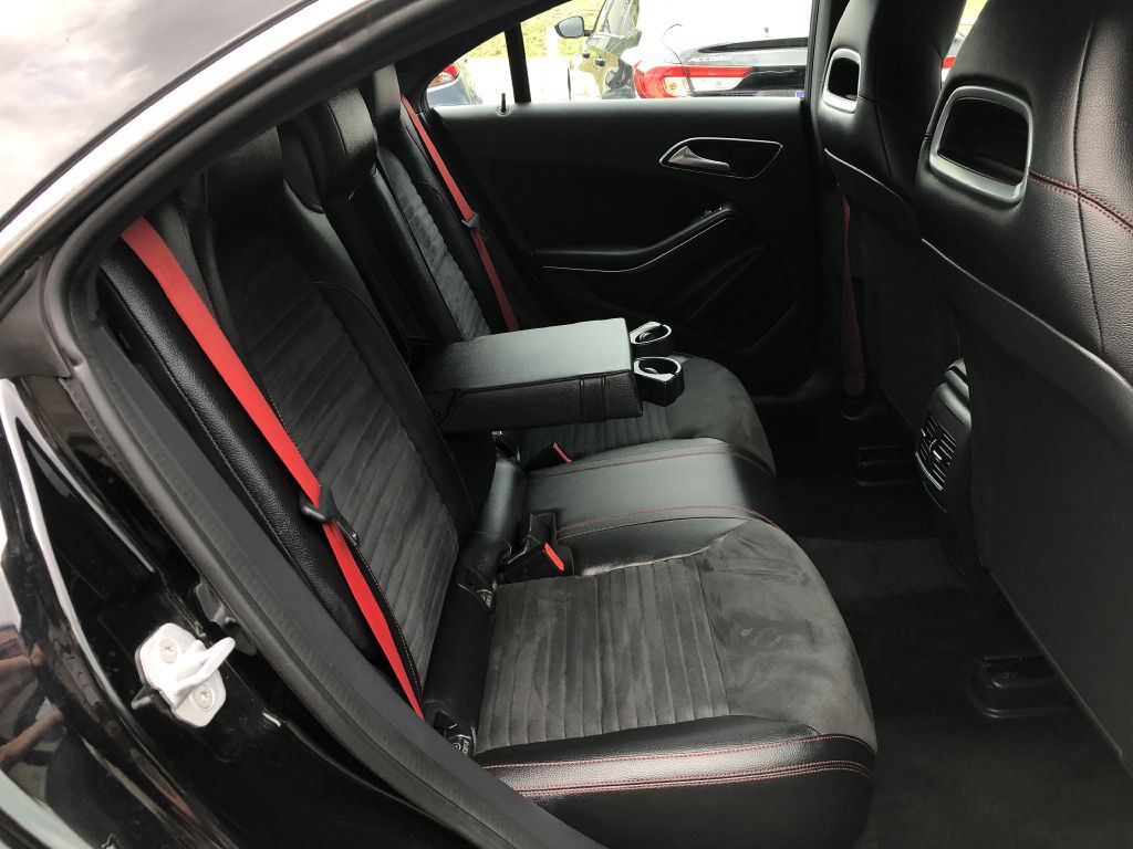 2015 Mercedes-Benz CLA-Class Image 11