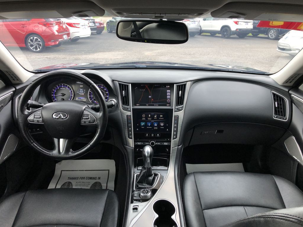 2017 INFINITI Q50 Image 14