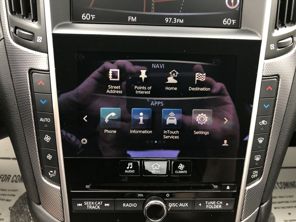 2017 INFINITI Q50 Image 25
