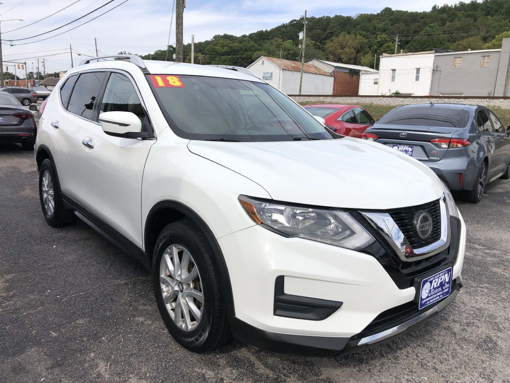 2018 Nissan Rogue Image 3