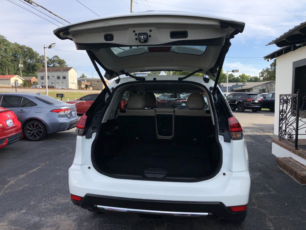 2018 Nissan Rogue Image 7