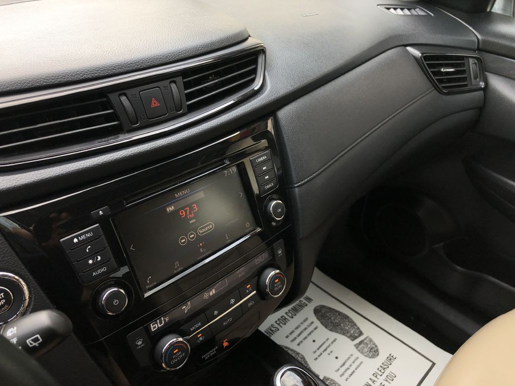 2018 Nissan Rogue Image 20