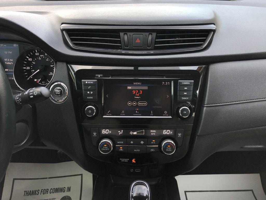 2018 Nissan Rogue Image 26