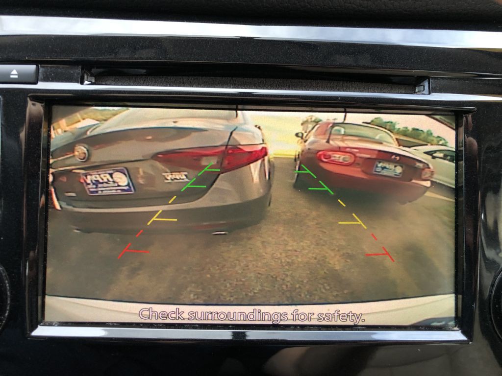 2018 Nissan Rogue Image 32