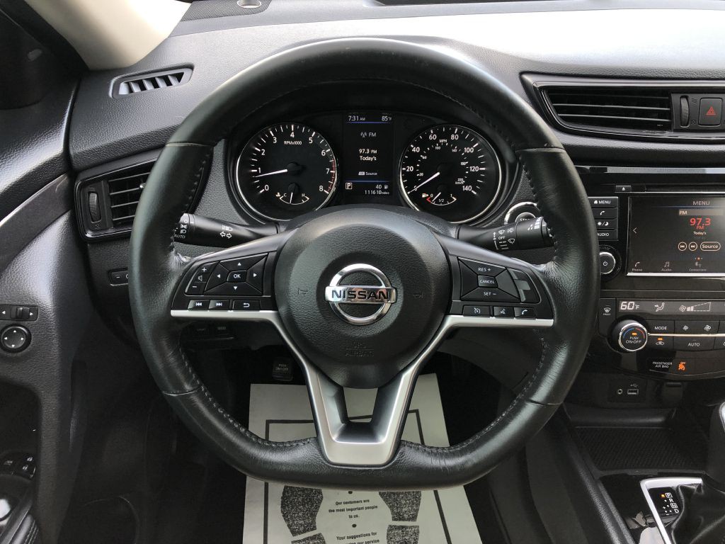 2018 Nissan Rogue Image 38