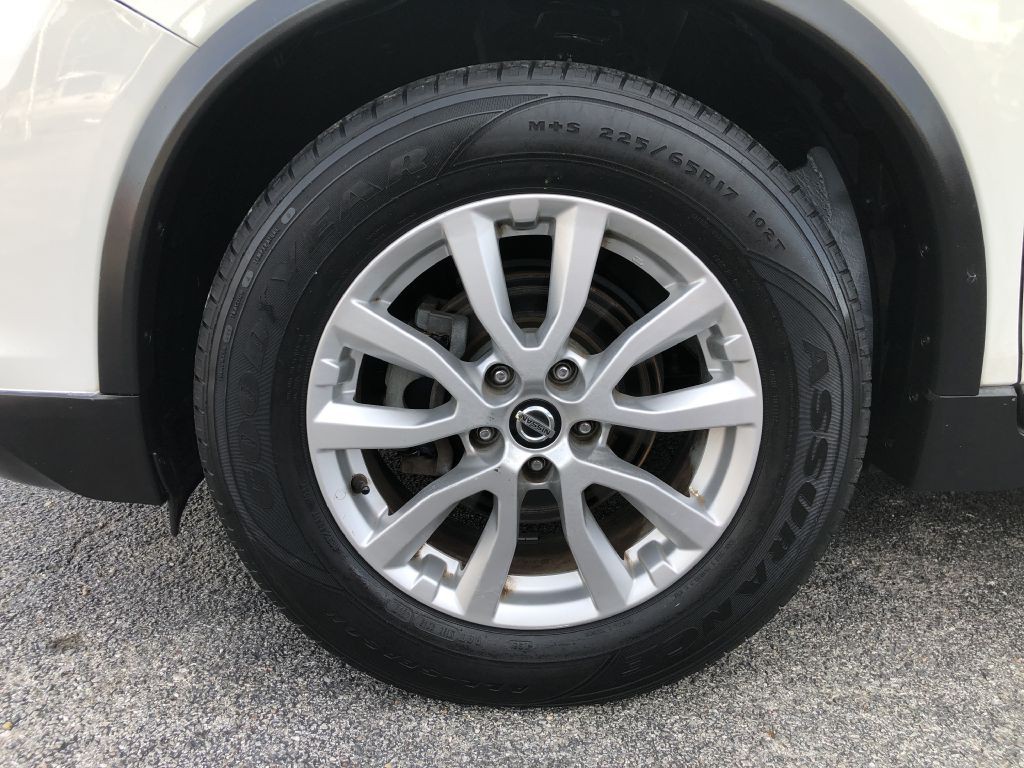 2018 Nissan Rogue Image 41