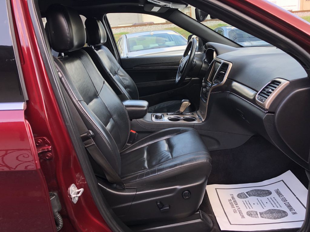 2017 Jeep Grand Cherokee Image 14