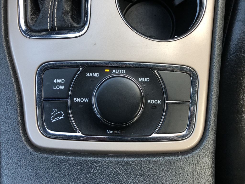 2017 Jeep Grand Cherokee Image 35