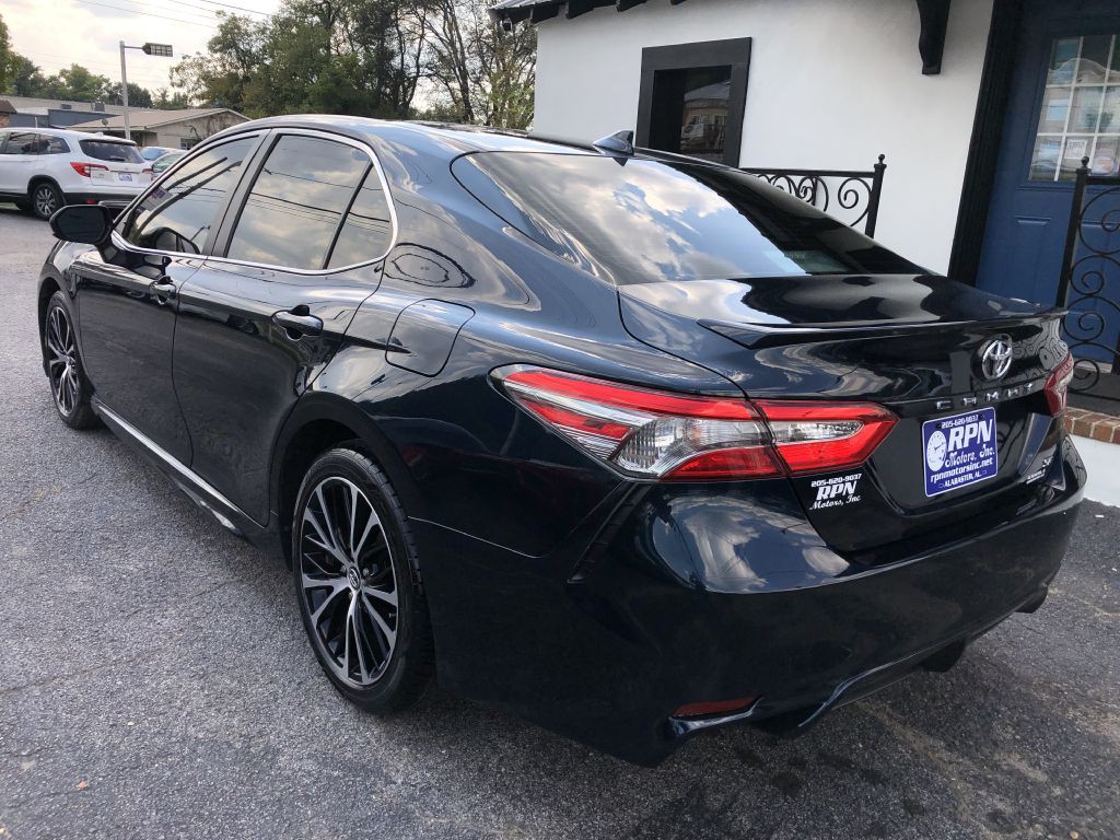 2019 Toyota Camry Image 5