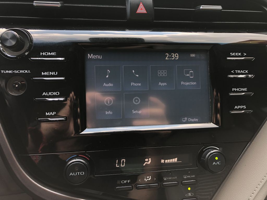 2019 Toyota Camry Image 28