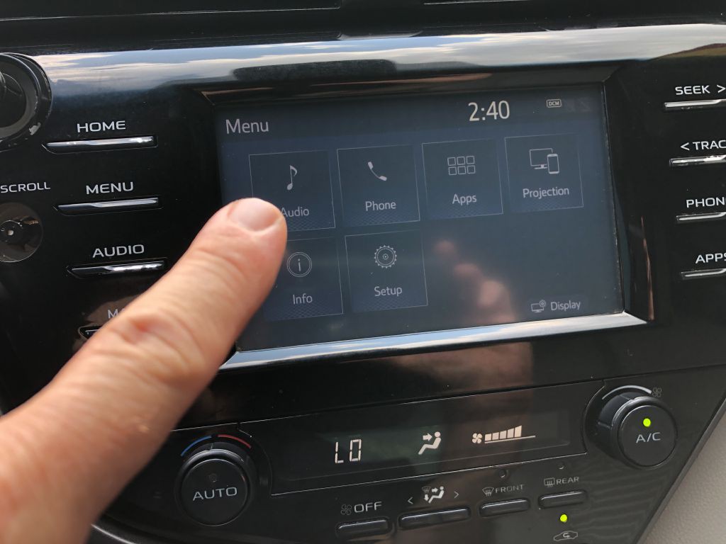 2019 Toyota Camry Image 32