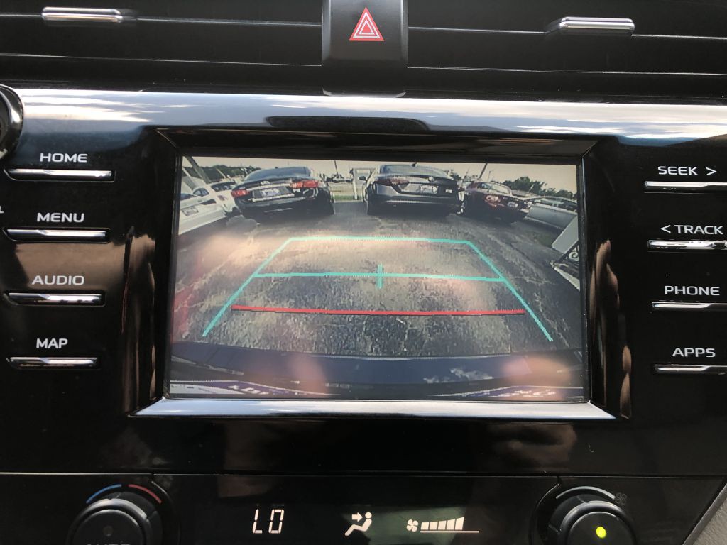 2019 Toyota Camry Image 33