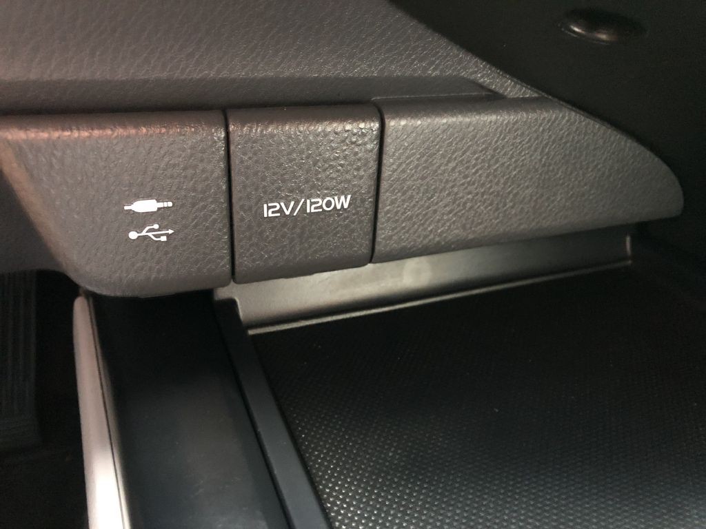 2019 Toyota Camry Image 35