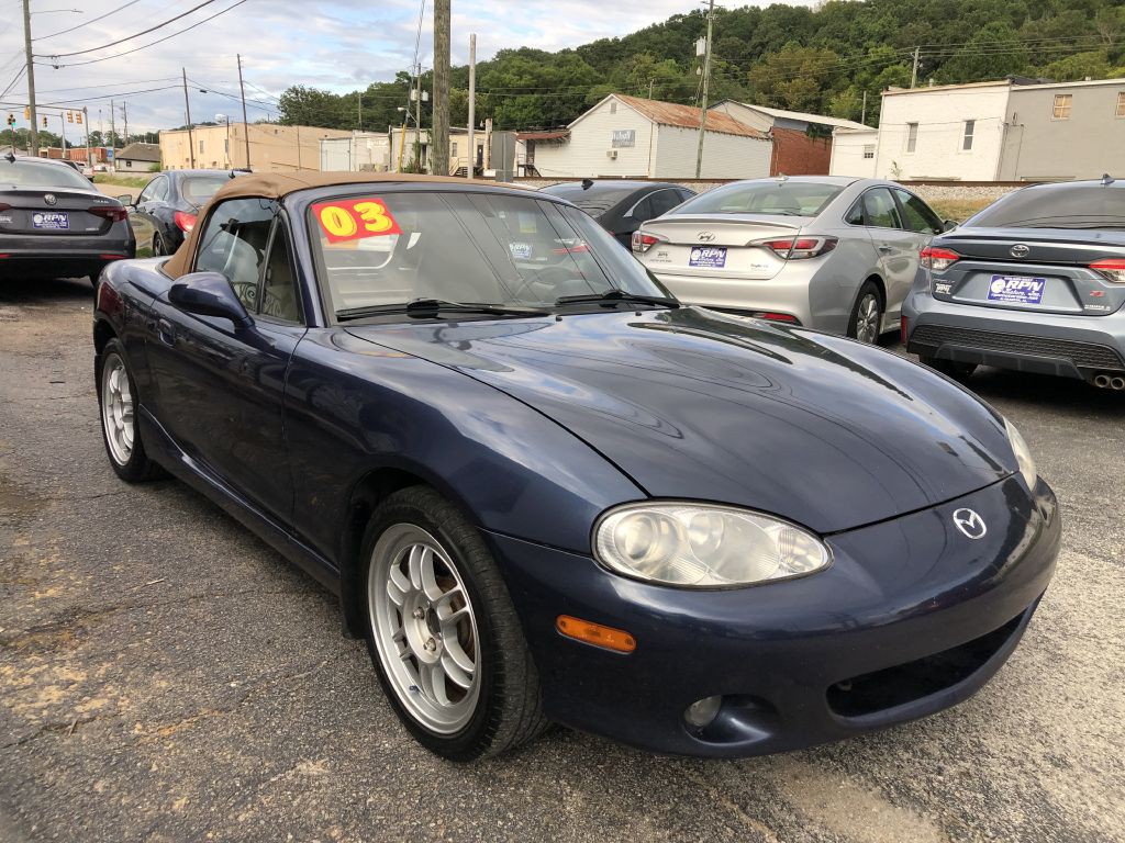 2003 Mazda MX-5 Miata Image 6