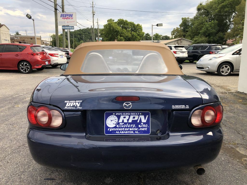 2003 Mazda MX-5 Miata Image 12
