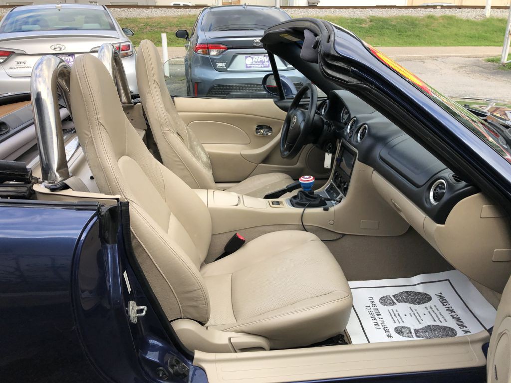 2003 Mazda MX-5 Miata Image 21