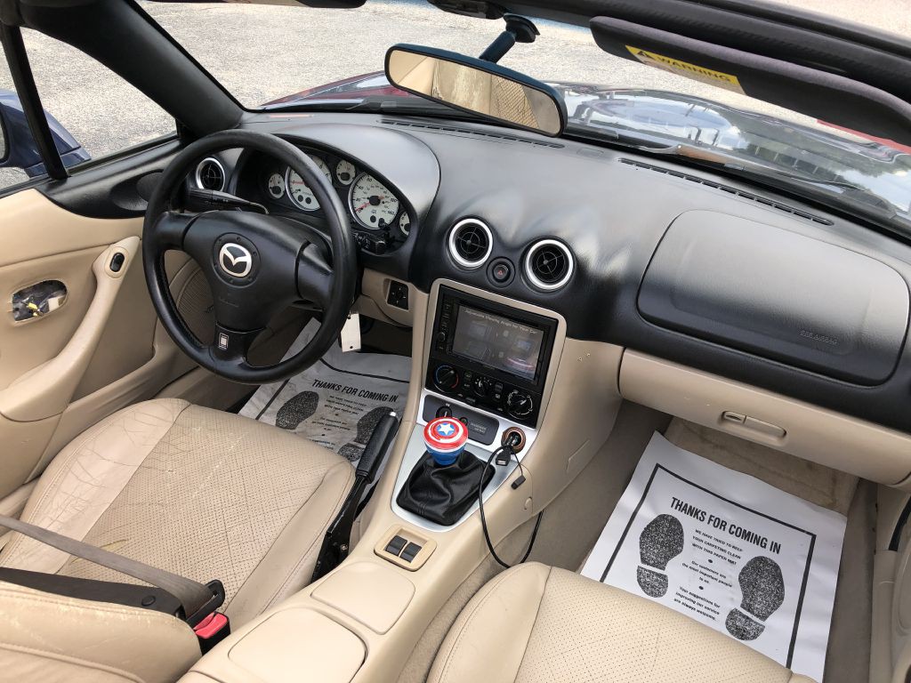 2003 Mazda MX-5 Miata Image 23