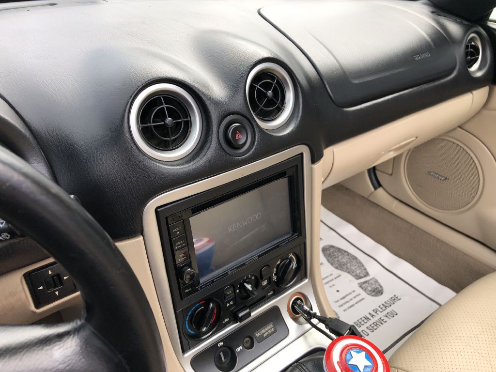 2003 Mazda MX-5 Miata Image 26