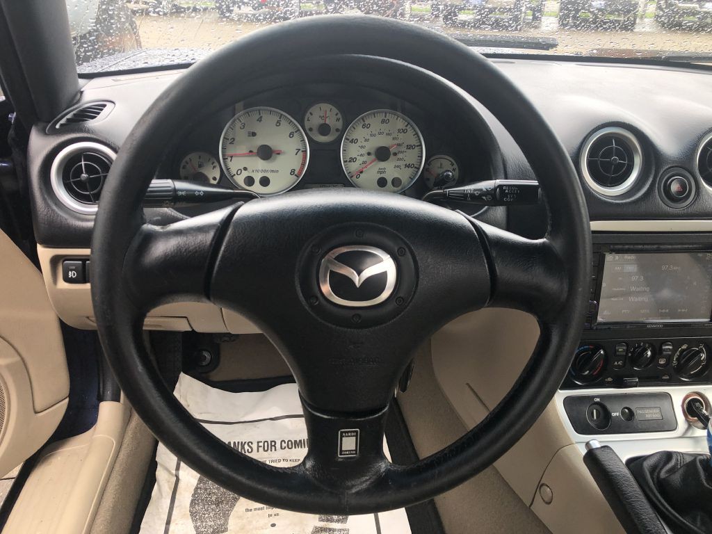 2003 Mazda MX-5 Miata Image 37