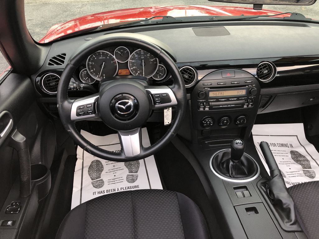 2006 Mazda MX-5 Miata Image 21