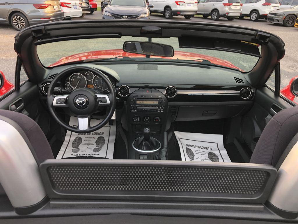 2006 Mazda MX-5 Miata Image 22