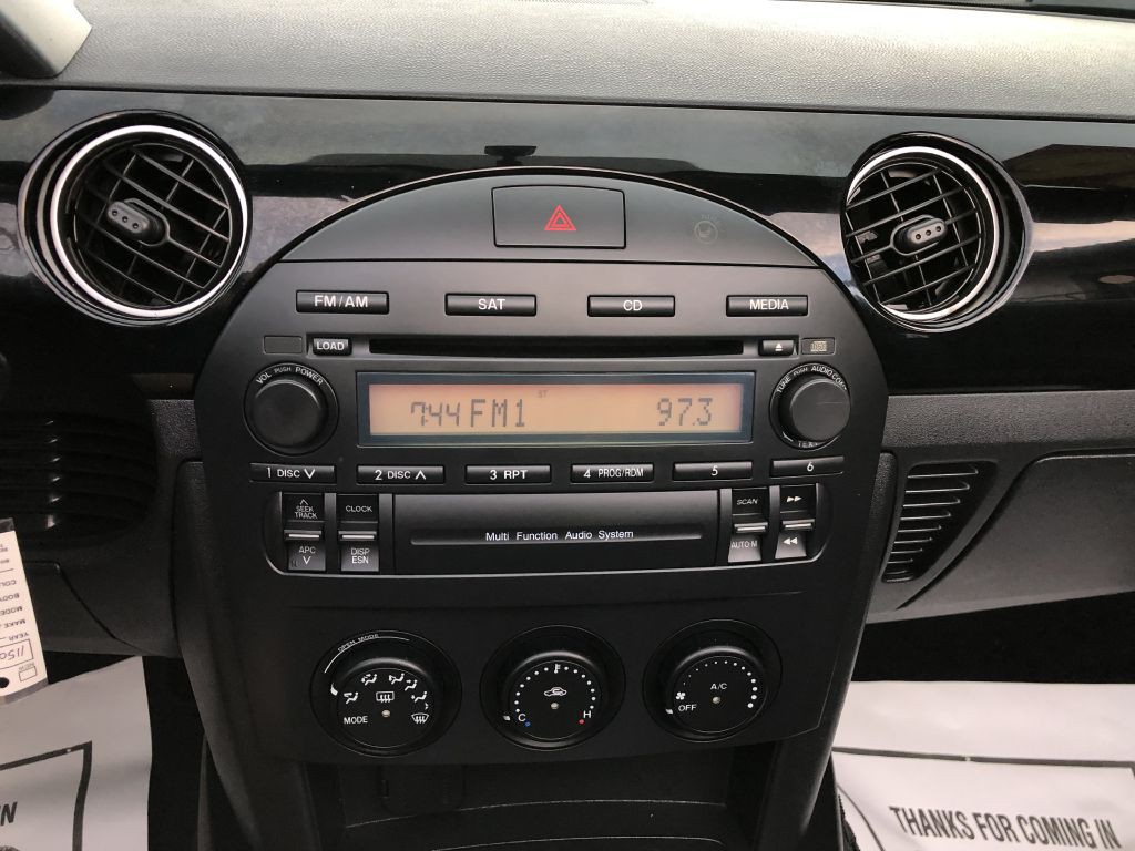 2006 Mazda MX-5 Miata Image 30